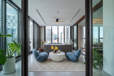 Ático de 4 dormitorios en Bangkok, Tailandia № 180377 - foto 13