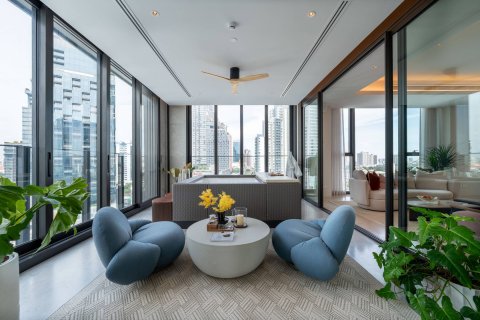 Ático de 4 dormitorios en Bangkok, Tailandia № 180377 - foto 14