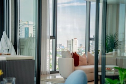 Ático de 4 dormitorios en Bangkok, Tailandia № 180377 - foto 16