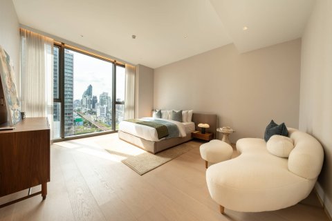 Ático de 4 dormitorios en Bangkok, Tailandia № 180377 - foto 26