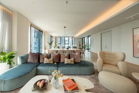 Ático de 4 dormitorios en Bangkok, Tailandia № 180377 - foto 9