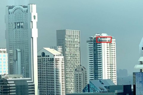 Ático de 4 dormitorios en Bangkok, Tailandia № 180374 - foto 23