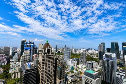 Ático de 4 dormitorios en Bangkok, Tailandia № 180374 - foto 17