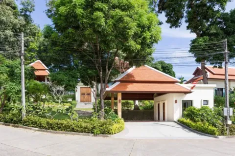 Chalet de 3 dormitorios en Phuket, Tailandia № 175543 - foto 18