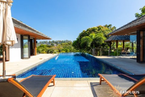 Chalet de 4 dormitorios en Rawai, Tailandia № 179246
