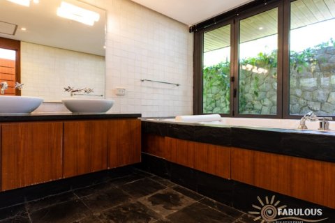 Chalet de 4 dormitorios en Rawai, Tailandia № 179246 - foto 8