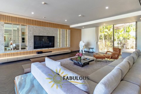 Chalet de 6 dormitorios en Bang Tao, Tailandia № 179251 - foto 26