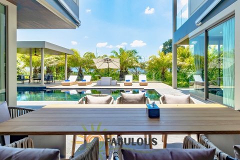 Chalet de 6 dormitorios en Bang Tao, Tailandia № 179251 - foto 23