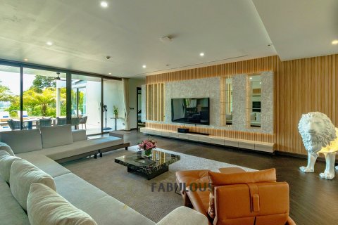 Chalet de 6 dormitorios en Bang Tao, Tailandia № 179251 - foto 25