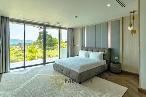 Chalet de 6 dormitorios en Bang Tao, Tailandia № 179251 - foto 14
