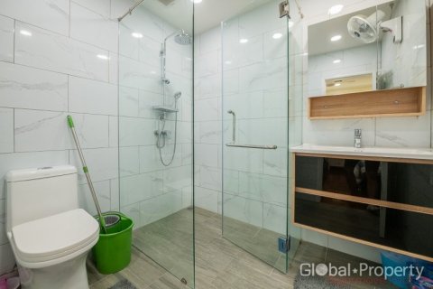 Condominio de 3 dormitorios en Pattaya, Tailandia № 119421 - foto 15