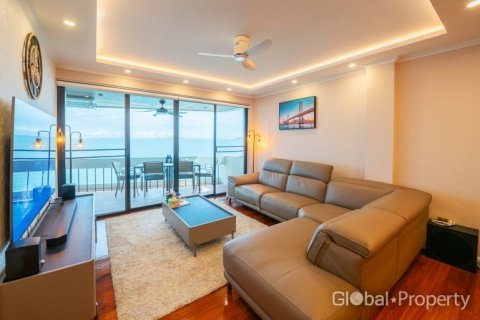 Condominio de 3 dormitorios en Pattaya, Tailandia № 119421 - foto 7