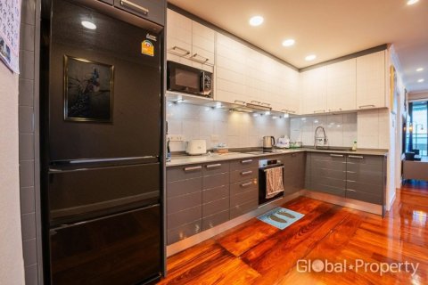 Condominio de 3 dormitorios en Pattaya, Tailandia № 119421 - foto 12