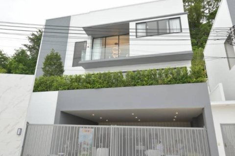 Maison à Phuket, Thaïlande 4 chambres № 119426