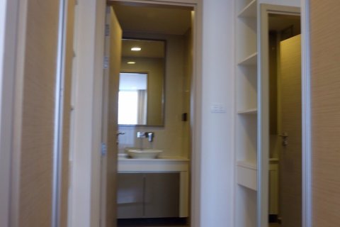 Condominio de 1 dormitorio en Phra Khanong, Bangkok, Tailandia № 143887 - foto 8