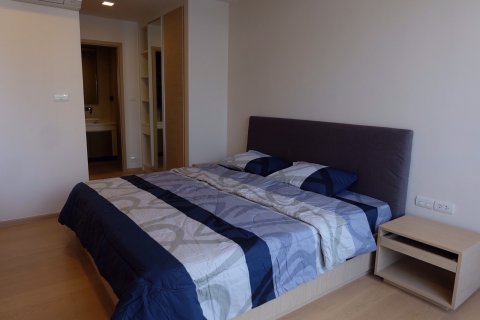 Condominio de 1 dormitorio en Phra Khanong, Bangkok, Tailandia № 143887 - foto 7