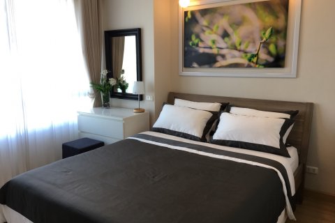 Condominio de 1 dormitorio en Phra Khanong, Bangkok, Tailandia № 143888 - foto 4