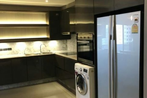Condominio de 1 dormitorio en Bangkok, Tailandia № 143884 - foto 5