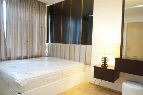 Condominio de 1 dormitorio en Bangkok, Tailandia № 143883 - foto 5