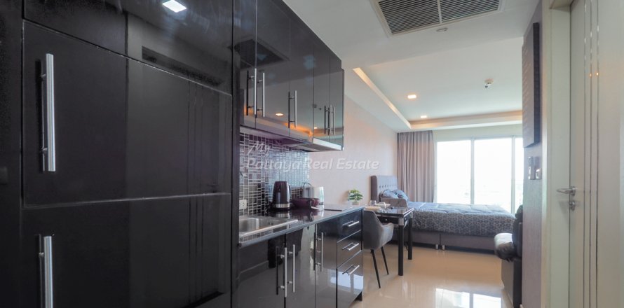 Estudio en el condominio en Bang Lamung, Tailandia № 205212