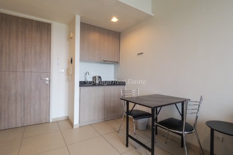 Condominio de 1 dormitorio en Bang Lamung, Tailandia № 205217 - foto 2