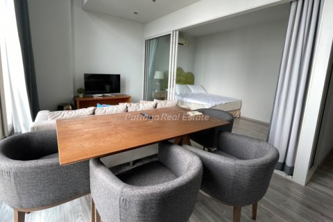 Condominio de 2 dormitorios en Bang Lamung, Tailandia № 152486 - foto 2