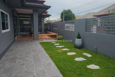 Casa de 3 dormitorios en Bang Lamung, Tailandia № 152487 - foto 5