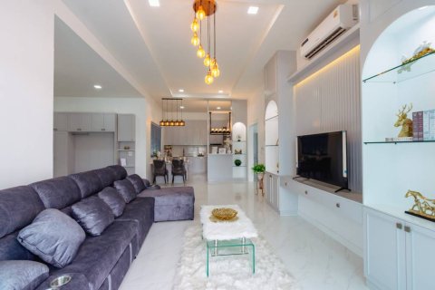 Chalet de 3 dormitorios en Hua Hin, Tailandia № 149564 - foto 5