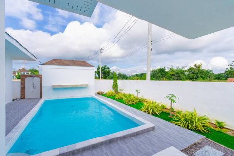 Chalet de 3 dormitorios en Hua Hin, Tailandia № 149564 - foto 4