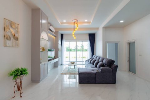 Chalet de 3 dormitorios en Hua Hin, Tailandia № 149564 - foto 7