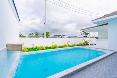 Chalet de 3 dormitorios en Hua Hin, Tailandia № 149564 - foto 2