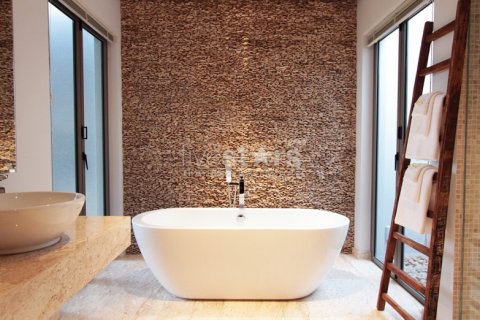 Casa de 4 dormitorios en Phuket, Tailandia № 67144 - foto 6