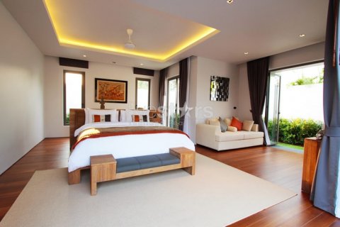 Casa de 4 dormitorios en Phuket, Tailandia № 67144 - foto 5