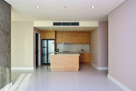 Condo in Bangkok, Thailand, 3 bedrooms  № 66042 - photo 2