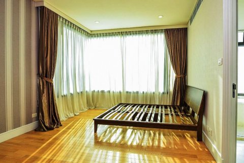 Condo in Bangkok, Thailand, 3 bedrooms  № 66042 - photo 5