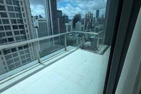 Dúplex de 2 dormitorios en Bangkok, Tailandia № 146902 - foto 4
