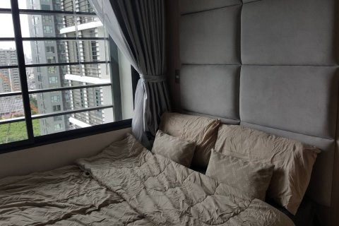 Condominio de 1 dormitorio en Watthana, Bangkok, Tailandia № 200520 - foto 2