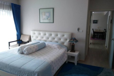 Condo in Watthana, Bangkok, Thailand, 2 bedrooms № 200525 - photo 9