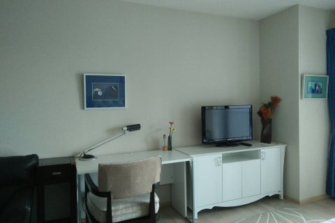 Condo in Watthana, Bangkok, Thailand, 2 bedrooms № 200525 - photo 15