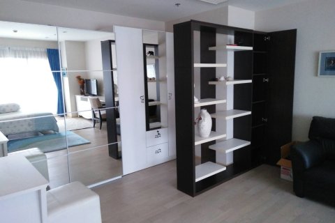 Condo in Watthana, Bangkok, Thailand, 2 bedrooms № 200525 - photo 16