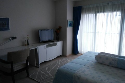 Condo in Watthana, Bangkok, Thailand, 2 bedrooms № 200525 - photo 12