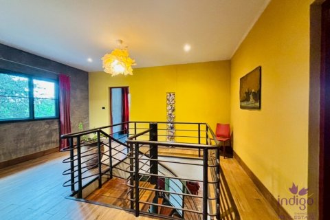 Casa de 5 dormitorios en Saraphi, Tailandia № 152451 - foto 14