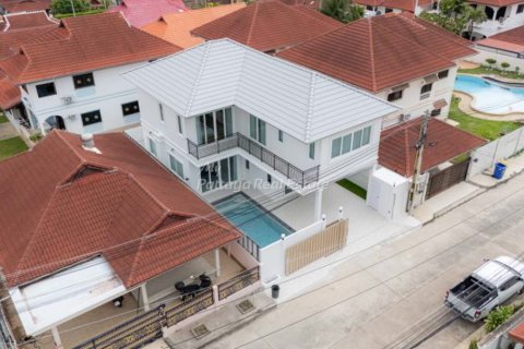 Haus in Pattaya, Thailand 4 Schlafzimmer № 154578 - Foto 15