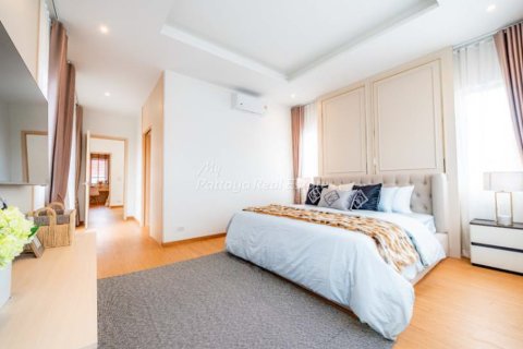 Haus in Pattaya, Thailand 4 Schlafzimmer № 154578 - Foto 11