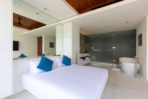 Casa de 5 dormitorios en Ko Samui, Tailandia № 180617 - foto 23