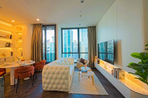 Condo in Bangkok, Thailand, 2 bedrooms  № 180612