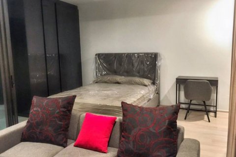 Condominio de 1 dormitorio en Khlong Toei, Bangkok, Tailandia № 115286 - foto 5