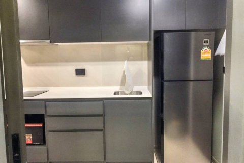 Condominio de 1 dormitorio en Khlong Toei, Bangkok, Tailandia № 115286 - foto 7