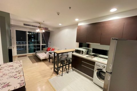 Condominio de 2 dormitorios en Bangkok, Tailandia № 66025 - foto 2