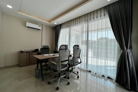 Villa in Bang Lamung, Thailand 5 bedrooms № 222659 - photo 14
